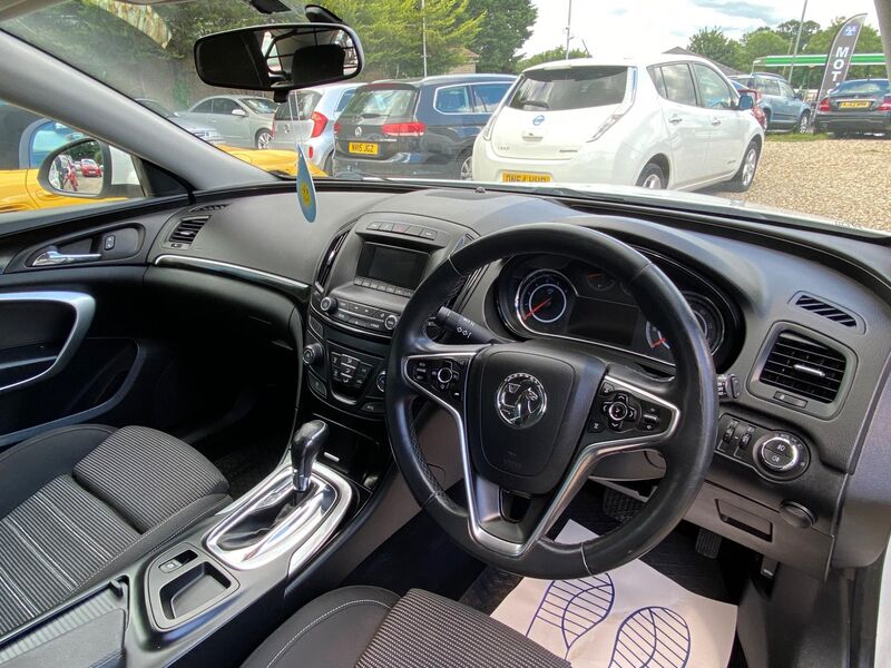 VAUXHALL INSIGNIA
