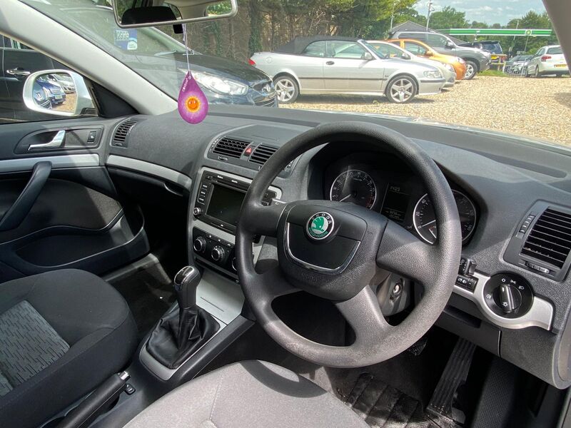 SKODA OCTAVIA