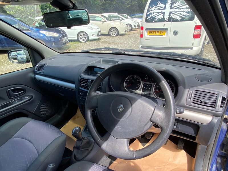 RENAULT CLIO
