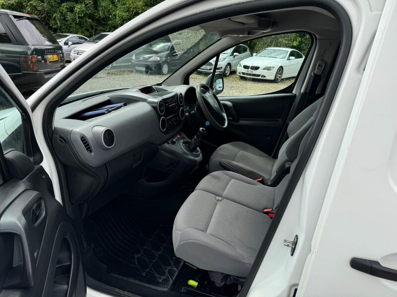 PEUGEOT PARTNER