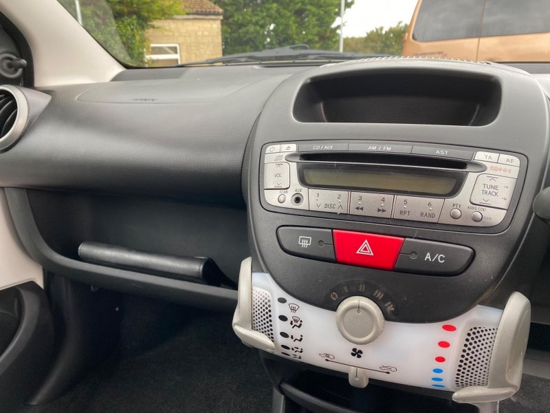 TOYOTA AYGO