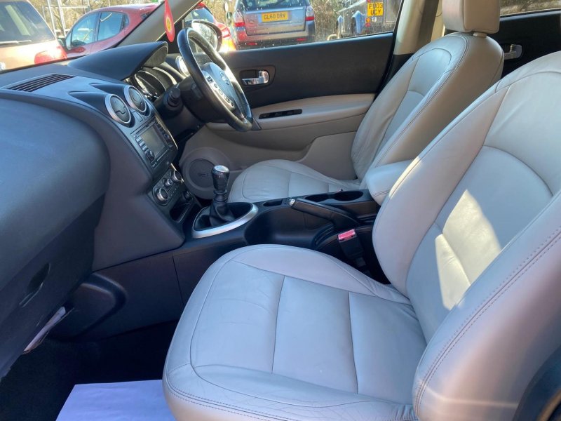 NISSAN QASHQAI