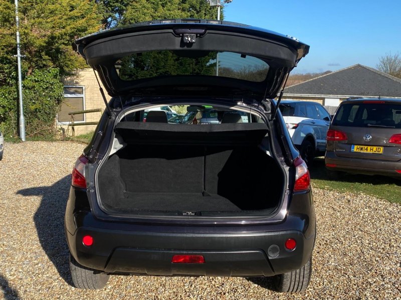 NISSAN QASHQAI