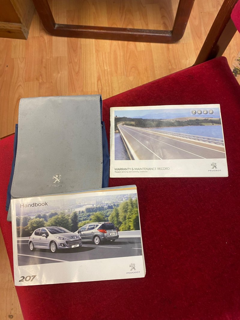 PEUGEOT 207