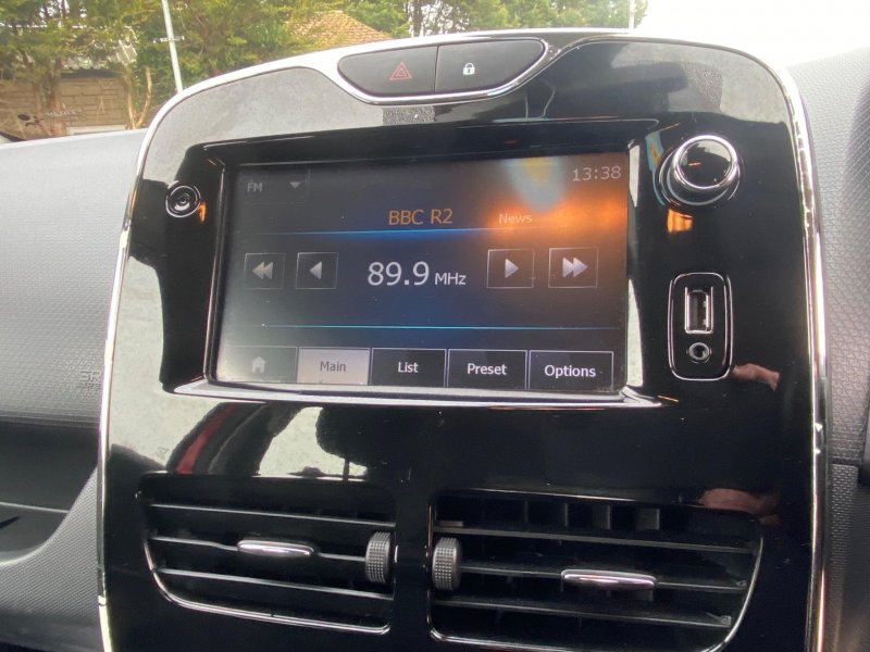 RENAULT CLIO