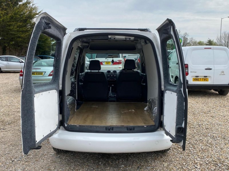 VOLKSWAGEN CADDY