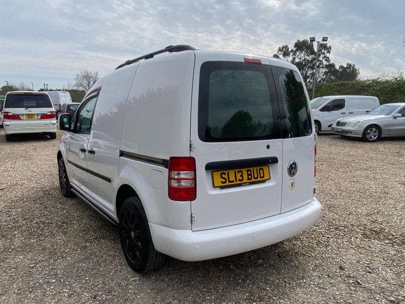 VOLKSWAGEN CADDY