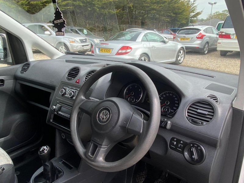 VOLKSWAGEN CADDY