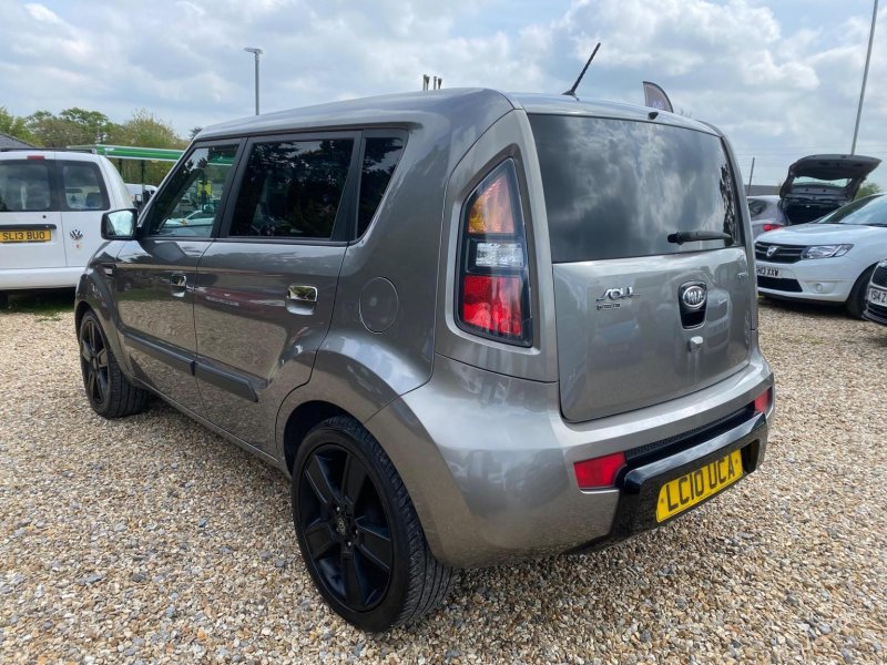 KIA SOUL