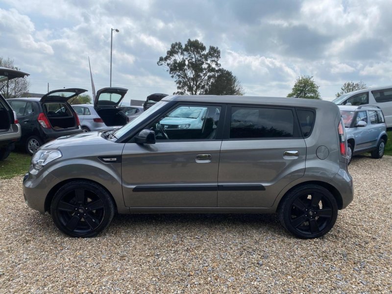 KIA SOUL