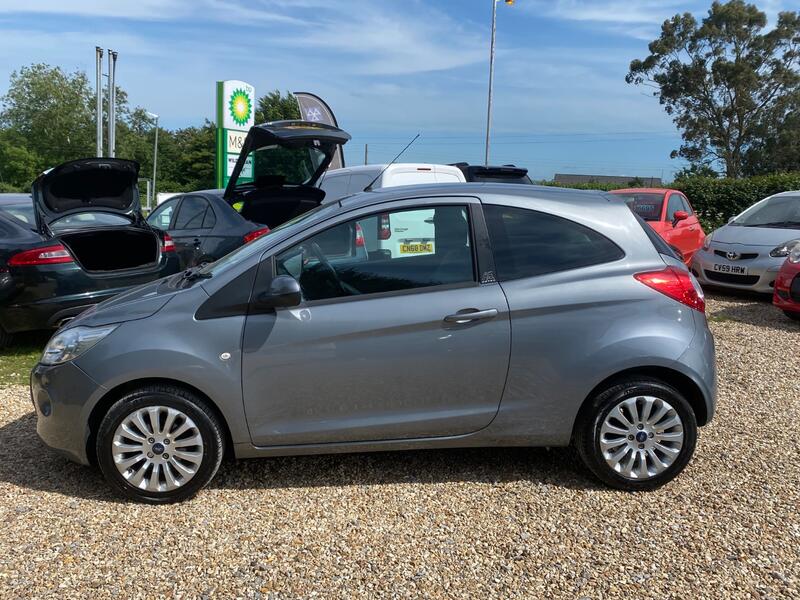 FORD KA