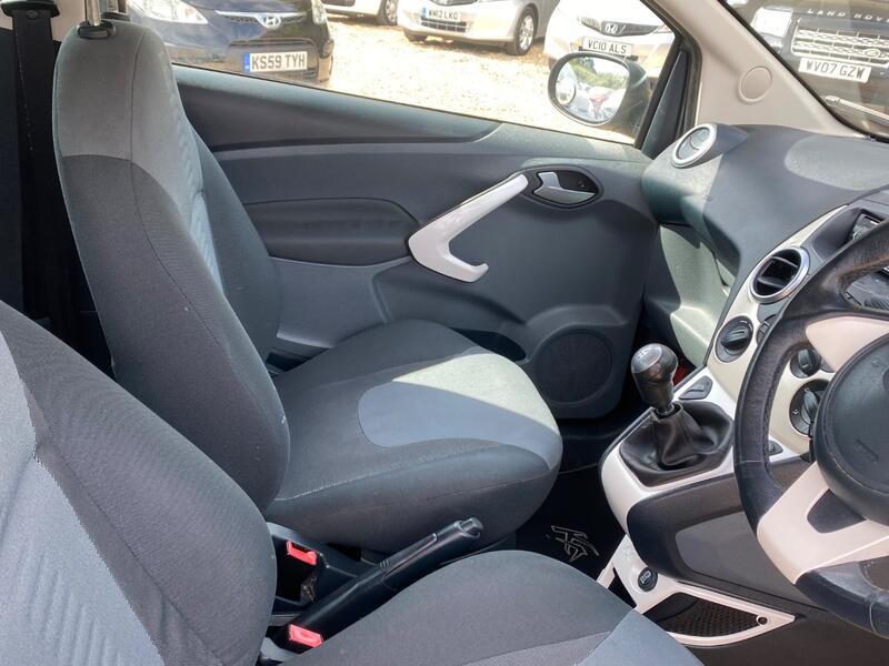 FORD KA