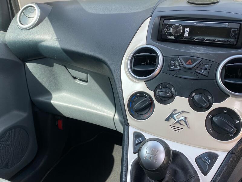FORD KA