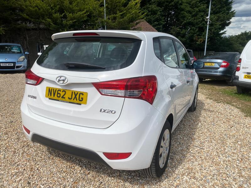 HYUNDAI IX20