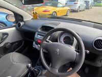 PEUGEOT 107