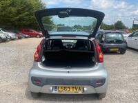 PEUGEOT 107
