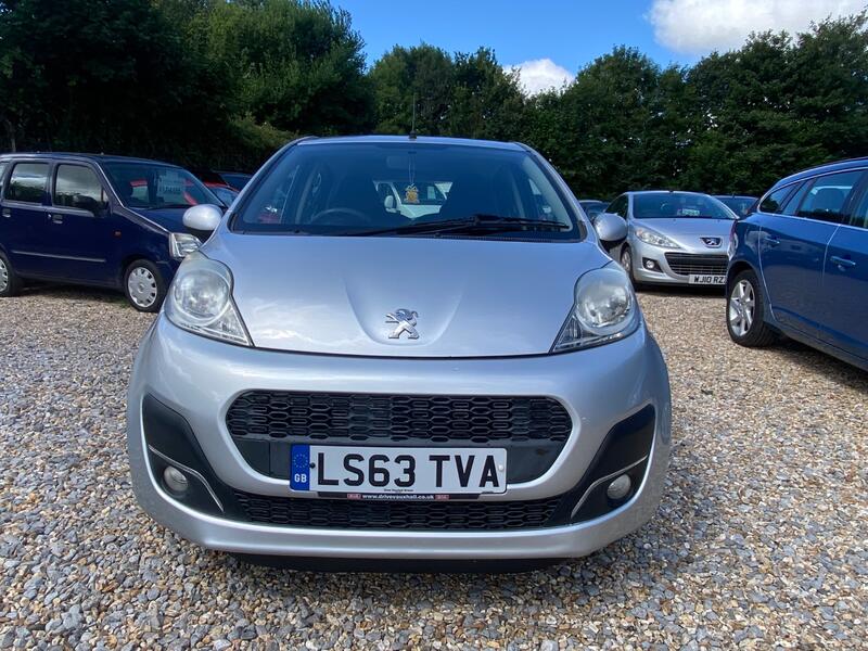 PEUGEOT 107