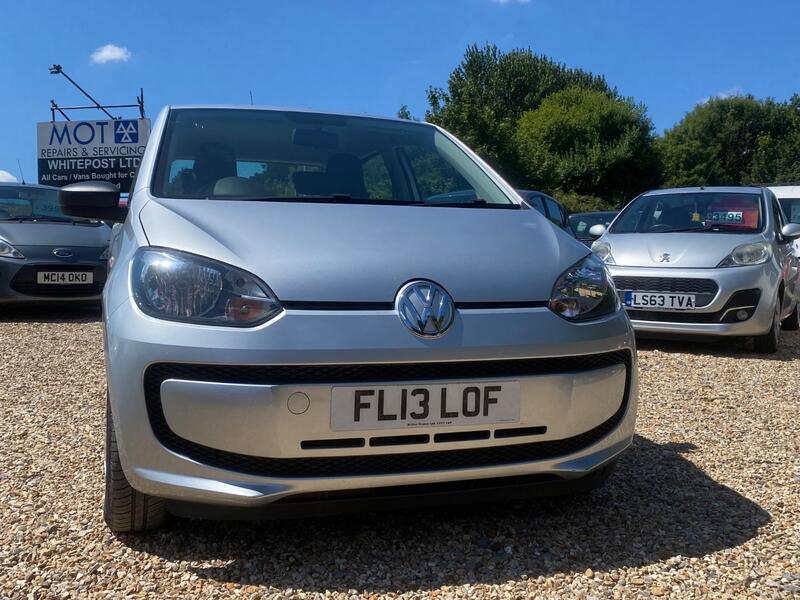 VOLKSWAGEN UP