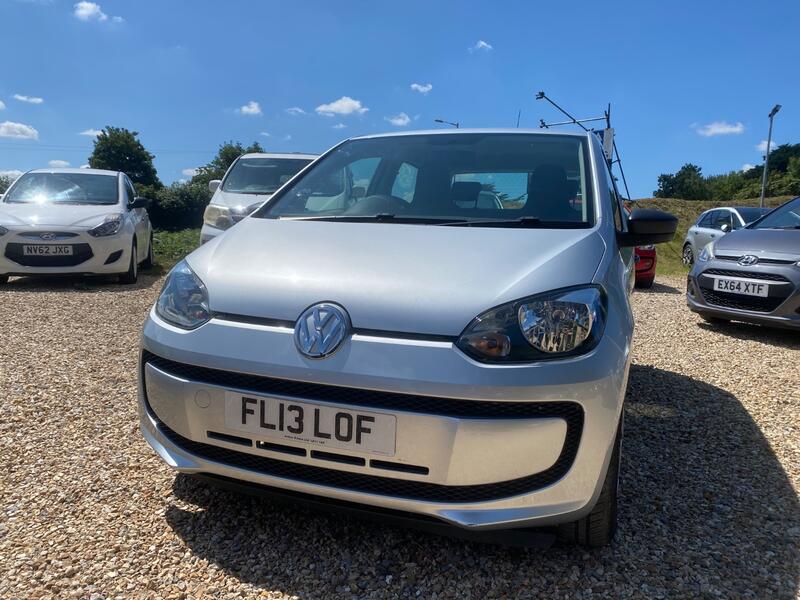 VOLKSWAGEN UP