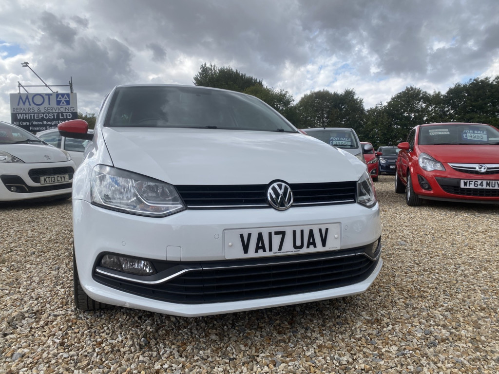 2017 Volkswagen POLO