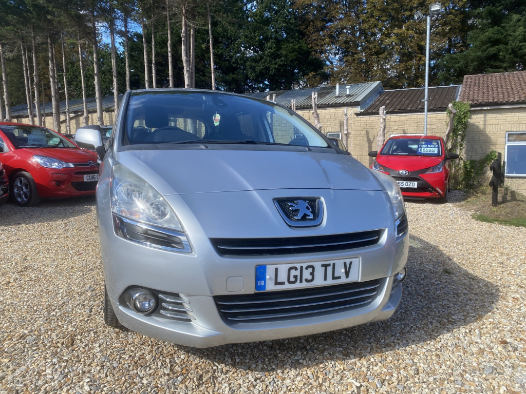 2013 Peugeot 5008